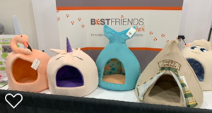 funny cat beds at SuperZoo 2019